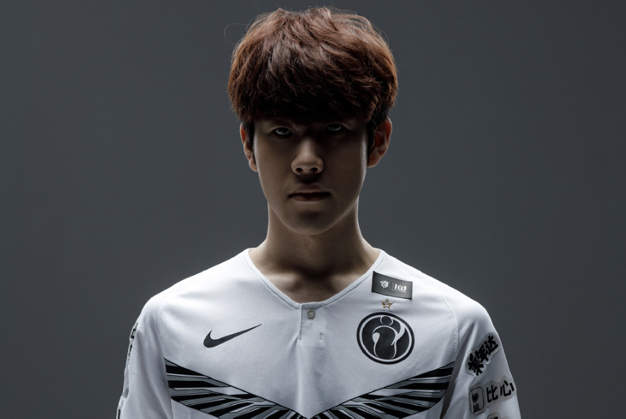 与 kane 的重大采访；关于 s1mple 转会至BC.Game， Passion UA 与 Zeus 的冲突