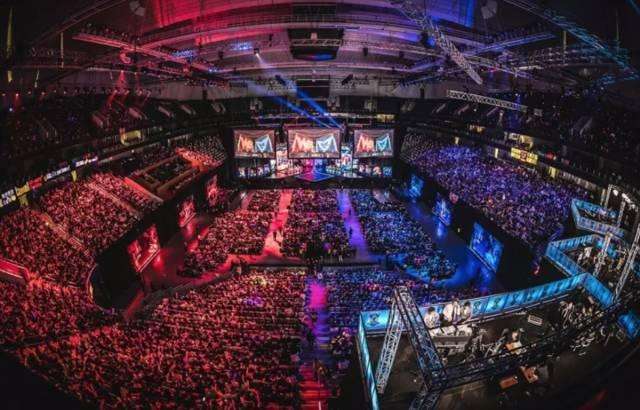 【重要】今日16：45 LPL四强赛 TES vs V5！战事重启，精彩继续！