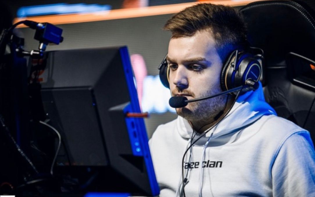 B8 晋级 CCT 全球总决赛 2025 上半区决赛